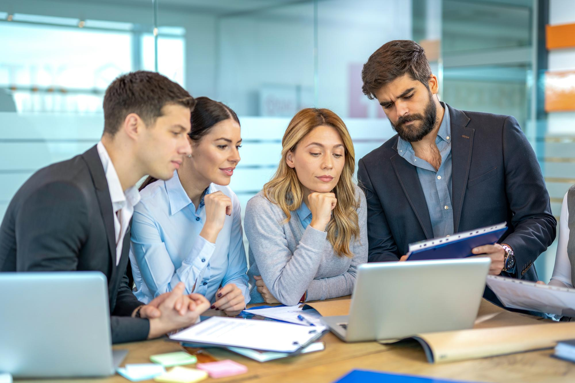 What are the Differences Between Professional and Commercial licenses in the UAE