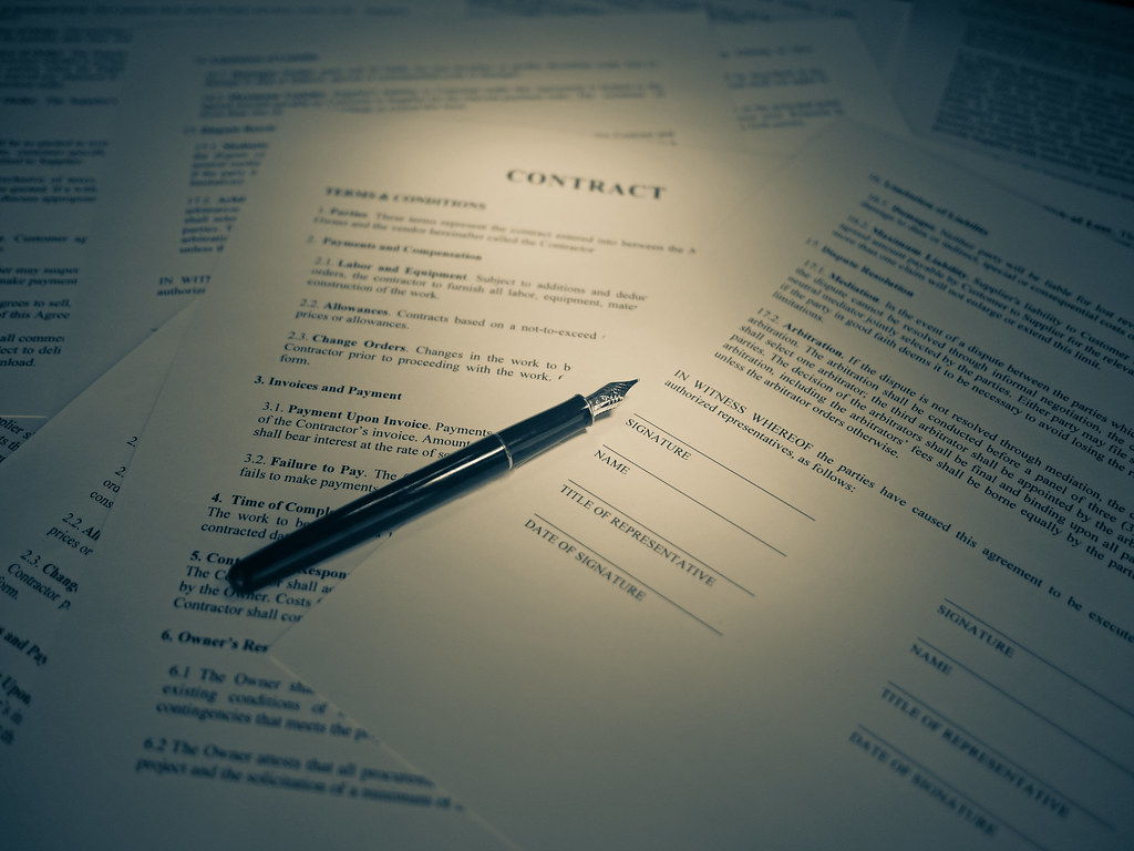 UAE commercial contract key clauses